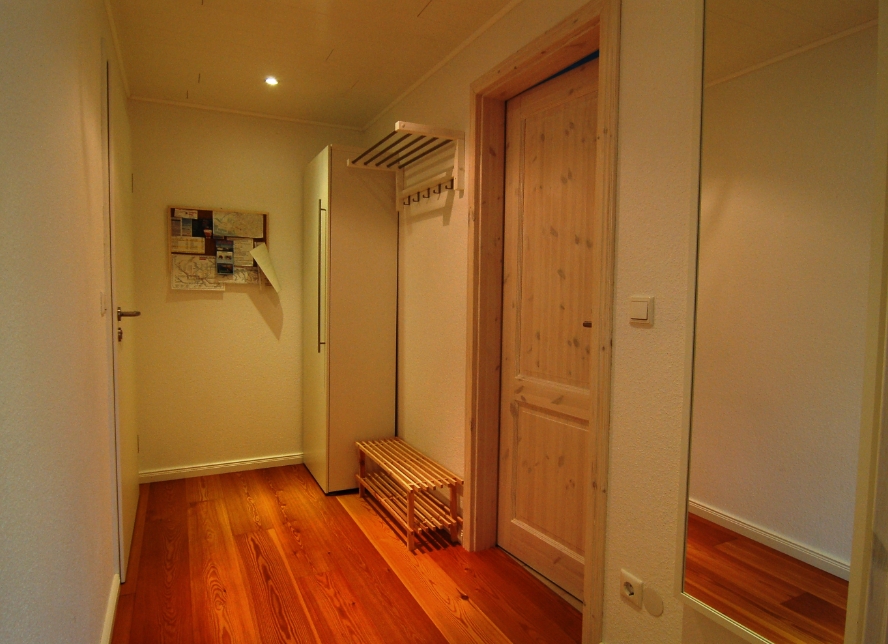 Eingangstür im 2 Stock